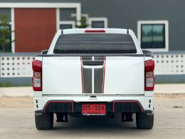ISUZU D-MAX SPACECAB 3.0 S MT (AB/ABS) ปี2021 ราคา429,000บาท
