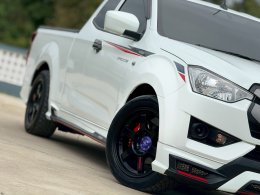 ISUZU D-MAX SPACECAB 3.0 S MT (AB/ABS) ปี2021 ราคา429,000บาท