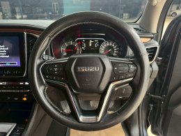 ISUZU MU-X 3.0 Ultimate AT ปี 2021 ราคา 999,000บาท