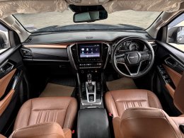 ISUZU MU-X 3.0 Ultimate AT ปี 2021 ราคา 999,000บาท