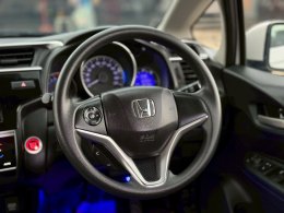 HONDA JAZZ1.5 V+ I-VTEC CVT HATCH (AB/ABS) AT ปี2019 ราคา449,000บาท