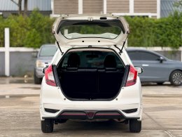 HONDA JAZZ1.5 V+ I-VTEC CVT HATCH (AB/ABS) AT ปี2019 ราคา449,000บาท