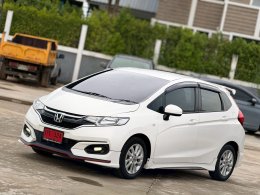 HONDA JAZZ1.5 V+ I-VTEC CVT HATCH (AB/ABS) AT ปี2019 ราคา449,000บาท