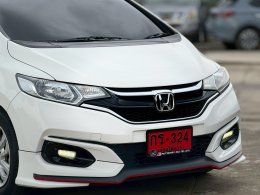HONDA JAZZ1.5 V+ I-VTEC CVT HATCH (AB/ABS) AT ปี2019 ราคา449,000บาท