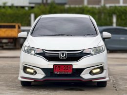 HONDA JAZZ1.5 V+ I-VTEC CVT HATCH (AB/ABS) AT ปี2019 ราคา449,000บาท