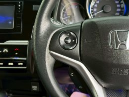 HONDA JAZZ1.5 V+ I-VTEC CVT HATCH (AB/ABS) AT ปี2019 ราคา449,000บาท