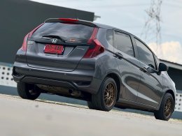 HONDA JAZZ 1.5 S I-VTEC MT HATCH (AB/ABS) MT ปี2018 ราคา429,000บาท
