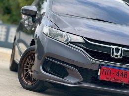 HONDA JAZZ 1.5 S I-VTEC MT HATCH (AB/ABS) MT ปี2018 ราคา429,000บาท
