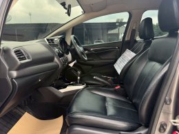 HONDA JAZZ 1.5 S I-VTEC MT HATCH (AB/ABS) MT ปี2018 ราคา429,000บาท