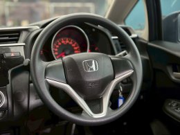 HONDA JAZZ 1.5 S I-VTEC MT HATCH (AB/ABS) MT ปี2018 ราคา429,000บาท