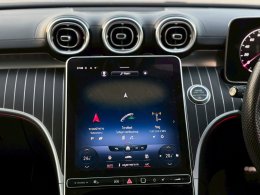 MERCEDES-BENZ C220 D 2.0 AT (AB/ABS) ปี2022 ราคา1,590,000บาท