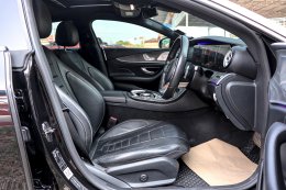 MERCEDES-BENZ CLS300d2.0 AMG Premium ปี 2018  ราคา 2,259,000 บาท(copy)