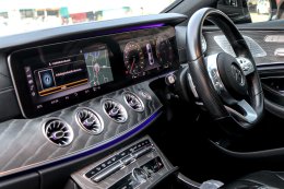MERCEDES-BENZ CLS300d2.0 AMG Premium ปี 2018  ราคา 2,259,000 บาท(copy)