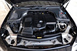MERCEDES-BENZ CLS300d2.0 AMG Premium ปี 2018  ราคา 2,259,000 บาท(copy)