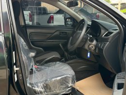 MITSUBISHI TRITON DUAL CAB 2.5 GLX MT ปี19 ราคา 429,000 บาท