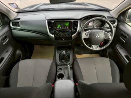 MITSUBISHI TRITON EXT. CAB 2.5 GLX MT ปี2022 ราคา439,000บาท