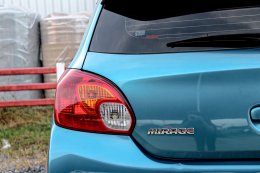 Mitsubishi Mirage ปี15 ราคา 199,000บาท