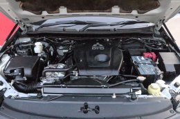 PAJERO 2.4 GT PREMIUM 4WD (AB/ABS) ปี2016 ราคา 679,000บาท
