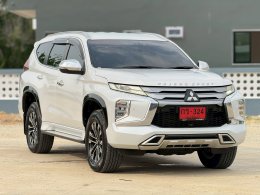 PAJERO SPORT 2.4 GT Premium 4WD AT ปี2020 ราคา 999,000บาท