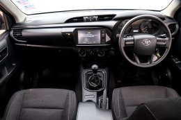 TOYOTA HILUX REVO SMART CAB 2.4 Z EDITION ENTRY MT ปี2021 ราคา 429,000 บาท
