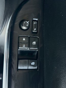 TOYOTA REVO SMART CAB 2.4  Z EDITION J PLUS MT ปี2019 ราคา399,000บาท