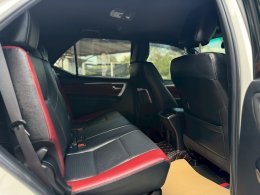 TOYOTA FORTUNER 2.4 LEGENDER ปี2020 ราคา1,190,000บาท