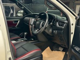 TOYOTA FORTUNER 2.4 Legender 4WD AT ปี 2022 ราคา 1,269,000บาท