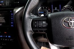TOYOTA FORTUNER 2.4 V AT ปี2017 ราคา799,000บาท