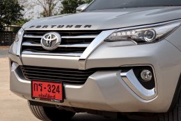 TOYOTA FORTUNER 2.4 V AT ปี2017 ราคา799,000บาท