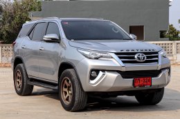 TOYOTA FORTUNER 2.4 V AT ปี2017 ราคา799,000บาท