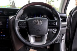 TOYOTA FORTUNER 2.4 V AT ปี2017 ราคา799,000บาท