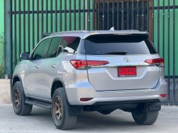 TOYOTA FORTUNER 2.4 V AT ปี2017 ราคา799,000บาท