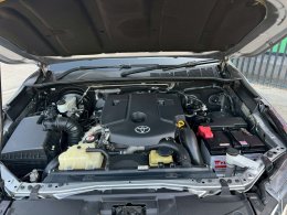 TOYOTA FORTUNER 2.4 V AT ปี2017 ราคา799,000บาท