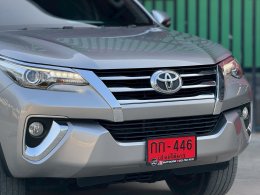 TOYOTA FORTUNER 2.4 V AT ปี2017 ราคา799,000บาท