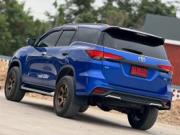 TOYOTA FORTUNER 2.8 V 4WD AT (AB/ABS) ปี2019 ราคา959,000บาท