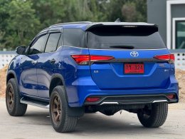 TOYOTA FORTUNER 2.8 V 4WD AT (AB/ABS) ปี2019 ราคา959,000บาท