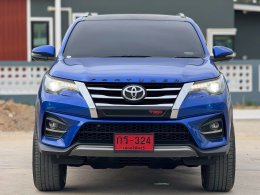TOYOTA FORTUNER 2.8 V 4WD AT (AB/ABS) ปี2019 ราคา959,000บาท