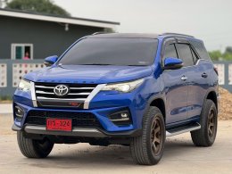 TOYOTA FORTUNER 2.8 V 4WD AT (AB/ABS) ปี2019 ราคา959,000บาท