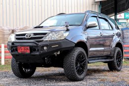 TOYOTA FORTUNER 3.0 V 4WD AT ปี 2007 ราคา 379,000