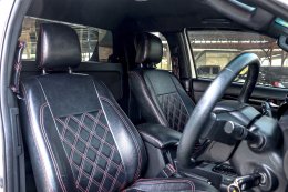 TOYOTA HILUX REVO ROCCO 2.4 AT ปี2019 ราคา569,000 บาท