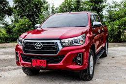 TOYOTA HILUX REVOปี2018 ราคา899,000บาท