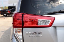 TOYOTA INNOVA 2.8 CRYSTAT G AT ปี 2019 ราคา 559,000