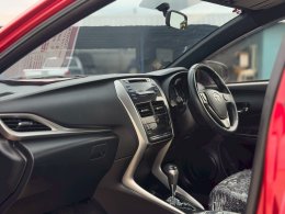 TOYOTA YARIS 1.2 G CVT HATCH AT ปี2018 ราคา369,000บาท
