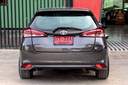 TOYOTA C-HR 1.8 HV MID CVT (HYBRID) AT ปี2020 ราคา659,000