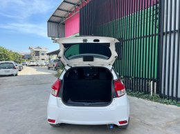 TOYOTA YARIS 1.2 J CVT ปี 2015 ราคา 349,000 บาท