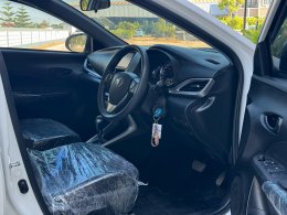 TOYOTA YARIS ATIV1.2 MID CVT AT(AB/ABS) ปี2020 ราคา399,000บาท