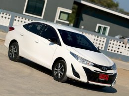 TOYOTA YARIS ATIV1.2 MID CVT AT(AB/ABS) ปี2020 ราคา399,000บาท