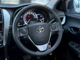 TOYOTA YARIS ATIV1.2 MID CVT AT(AB/ABS) ปี2020 ราคา399,000บาท