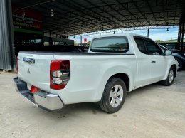 MITSUBISHI TRITON CAB (NEW) GLX 2.5 ปี 20 ราคา 499,000 บาท