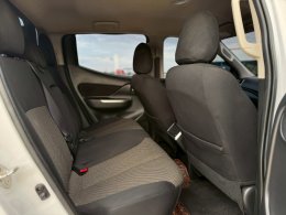 MITSUBISHI TRITON DUAL CAB 2.4 GLS MT 4WD(AB/ABS) ปี2022 ราคา599,000บาท